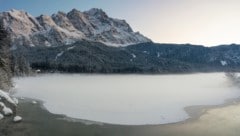 Eine Person musste auf dem Eibsee (Bild) reanimiert werden. (Bild: Wolfgang Hauke)