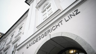 Wegen Durchfalls gingen Rumänen in Krankenstand, was ihnen einen Prozess einbrachte. (Bild: Wenzel Markus)