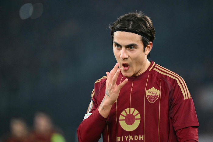 Paulo Dybala bekam bei AS Roma keinen Vertrag mehr. Der Argentinier wurde 2022 Weltmeister.