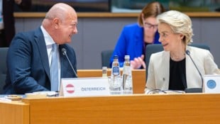 Österreichs neuer Bundeskanzler Christian Stocker (ÖVP) traf am Donnerdstag EU-Kommissionschefin Ursula von der Leyen. (Bild: FLORIAN SCHRÖTTER)