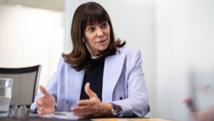 Die 62-jährige Seilbahnerin und WKÖ-Vizepräsidentin folgt interimistisch auf Harald Mahrer – sie ...