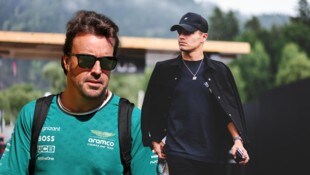 Lando Norris (r.) hat bessere Karten – findet Fernando Alonso (l.) (Bild: GEPA)
