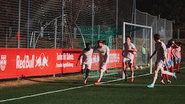 Fehlen beide im Halbfinale: Edmund Baidoo (li.) und Enrique Aguilar (2. von links). (Bild: Fabian Weirather - FC Red Bull Salzburg)