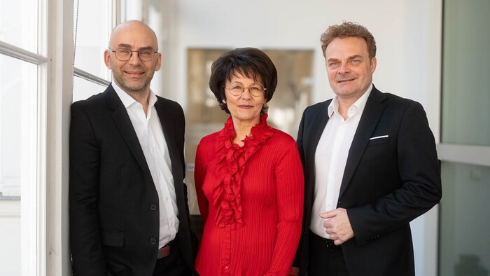Daniel Marwan mit Andrea Bertl, Mario Koplmüller (r.).