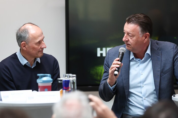 Edwin Weindorfer (re.) und Leo Bauernberger kurbeln unermüdlich für die Austrian Alpine Open.
