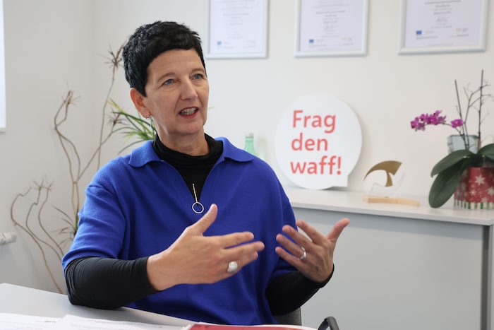 Dass junge Frauen oft forscher im Beruf auftreten, findet Nigl „mutig“ und gut.