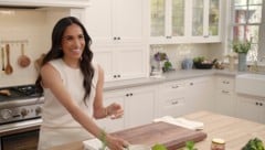 Meghan zeigt in ihrer Netflix-Show „With Love, Meghan“ ihre Rezepte für allerlei Lebenslagen ... (Bild: AP/AP ( via APA) Austria Presse Agentur)