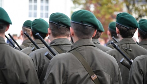 Derzeit gibt es Debatten, den Grundwehrdienst auf zehn Monate zu erhöhen. Und das ...