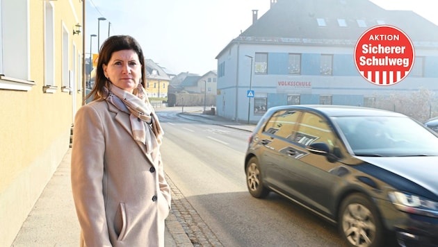 Seit Jahren wird diskutiert, wie schnell Autos bei der Volksschule St. Ulrich fahren dürfen. Bürgermeisterin Maria Knauder unterstützt Eltern, die eine 30er-Zone fordern. (Bild: Evelyn Hronek)