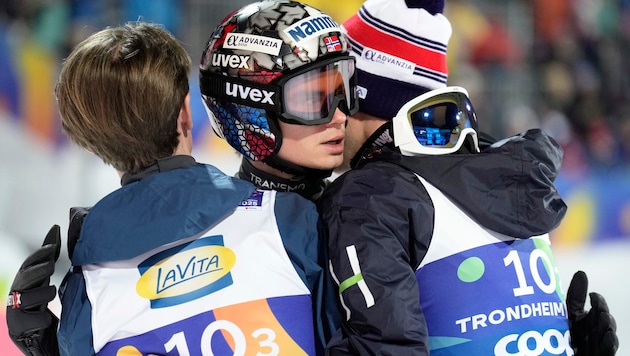 Marius Lindvik (Bild: AP/Matthias Schrader)