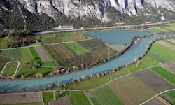 In einem 14 km langen Triebwasserstollen wird Wasser, das in Imst bereits Strom erzeugt hat, in ...