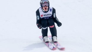 Marius Lindvik: Weltmeister auf der Normalschanze, disqualifiziert auf der Großschanze. (Bild: Tröster Andreas)