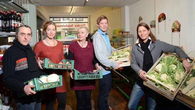 Michaela Landauer (rechts) und ihre Mitarbeiter versuchten stets, ein abwechslungsreiches Angebot anzubieten.  (Bild: Fischer Andreas)