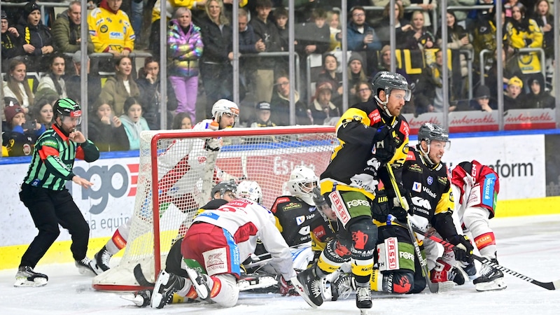 Der KAC zwang den HC Pustertal in die Knie, führt in der Serie jetzt mit 3:1. (Bild: HC Pustertal/Iwan Foppa)