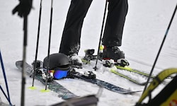 Auf der Skipiste kam es zur Massenschlägerei (Symbolbild)