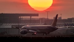 Der Flughafen Frankfurt ist einer der bestreikten Airports. (Bild: APA/AP)