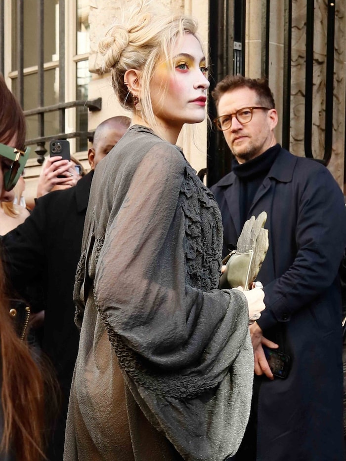 Aber auch sonst geizte Jackson nicht mit ihren Reizen – etwa hier in Vivienne Westwood ...