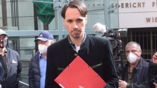 Der rechte Martin Rutter tritt demnächst in Niederösterreich auf.