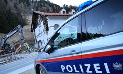Der Abriss kann jederzeit erfolgen. Bei Störaktionen drohen Strafen. Es gilt ein Platzverbot.