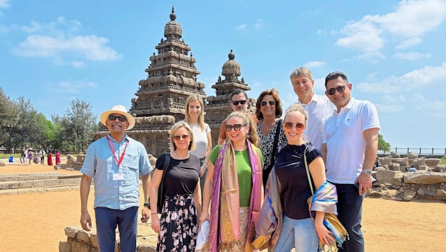 A Styrian business delegation is currently visiting India (from left): Raj Venugopal (NextSense), Kerstin Draxler (ACstyria), Julia Buchta (Dewetron), Maria Kollmann (AVL), Peter Niedermaier (Terma), Christa Zengerer (ACstyria), Christina Ulrich and Karl Hartleb (ICS), Bijan Sabetizadeh (TCM) (Bild: Fanny Gasser)