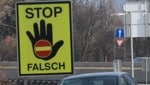 Eine 62-jährige war Sonntagvormittag acht Kilometer als Geisterfahrerin unterwegs (Symbolbild). 
