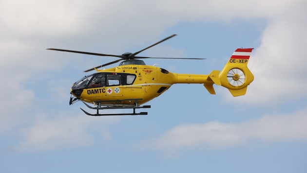 The C12 rescue helicopter was deployed (Bild: Jauschowetz Christian)