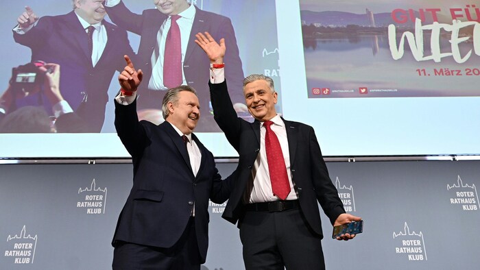 Wiens Bürgermeister Michael Ludwig (SPÖ) mit Joe Taucher, Gastgeber und Klubvorsitzender der SPÖ ...