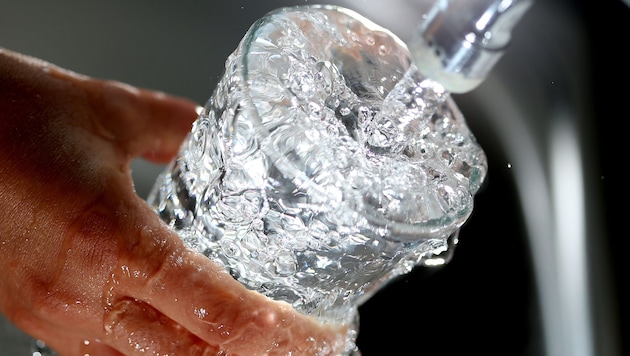 Das Wasser muss vorerst abgekocht werden.