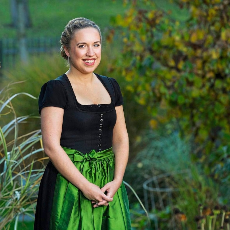 Stephanie Neuner (40) is an entrepreneur, herbal expert and mother. She has been running her business for 15 years and has five employees. (Bild: CHRISTOPH ASCHER)