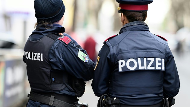 Eigentlich liegt der Wielandplatz in der sogenannten „Waffenverbotszone“ in Favoriten – doch das hielt den Täter nicht von der Messerattacke ab (Symbolbild). (Bild: MAX SLOVENCIK)