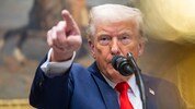 Während des Aktienbebens an der Wall Street feuerte Trump Hunderte Postings ab, jedoch kaum ...