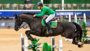 Tobias Pfingstl ist mit 17 Jahren bereits ein sehr guter Springreiter. Vor kurzem trat er bei ...