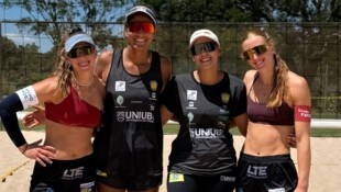 Von den brasilianischen Olympiasiegerinnen konnten sich Ronja und Dorina Klinger einiges abschauen. (Bild: Klinger)