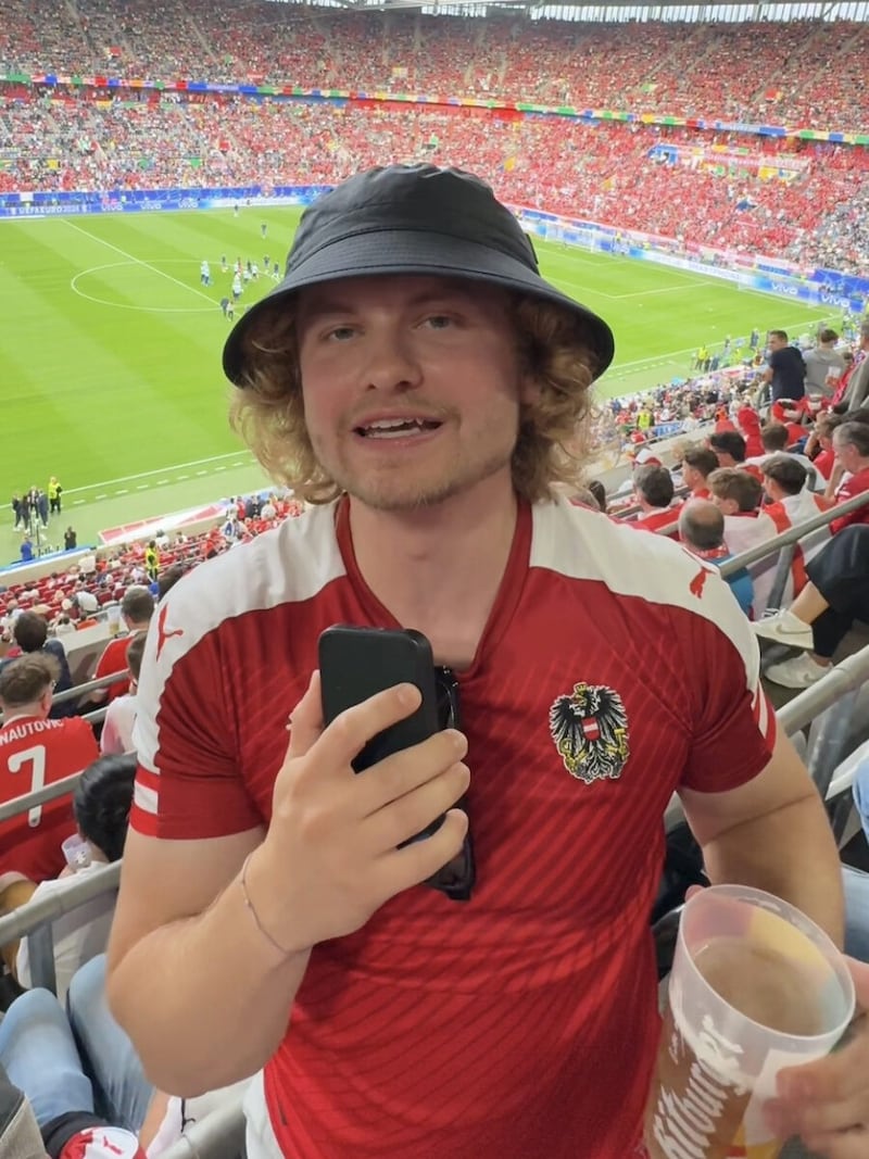 Soccer fan and dancing star Paulus Bohl at the Austria game at last year's European Championships in Germany. (Bild: zvg)