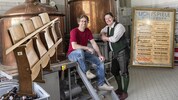 Niko Sindelar (li.) und Sasza Hauser (re.) freuen sich auf die Eröffnung ihres „Raxbräus“ am 21. ...