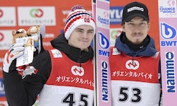 Marius Lindvik (li.) und Johann Forfang wurden von der FIS suspendiert.