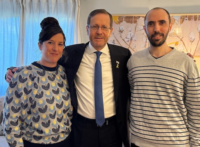From left: Adi Shoham, Israel's President Yitzhak Herzog and Tal Shoham