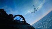 So schaut es aus, wenn sich ein Eurofighter einem Flugzeug nähert, um Kontakt aufzunehmen.