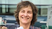 Anita Haviv-Horiner hat ein Buch über den Zusammenhalt der Israelis nach dem Hamas-Angriff ...