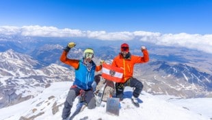 Gipfelfoto vom Kaukasus-Riesen Elbrus. (Bild: Sebastian Breitegger)