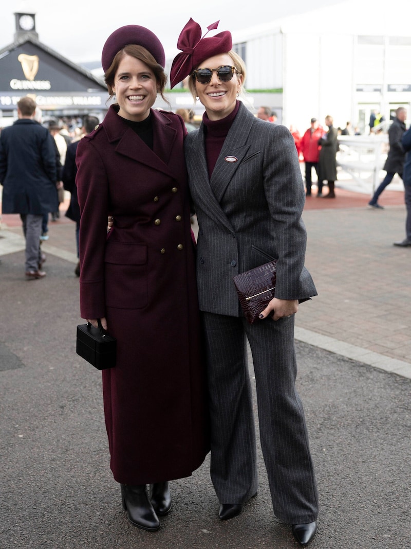 Prinzessin Beatrice und Zara Tindall (Bild: Stephen Lock / Eyevine / picturedesk.com)