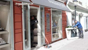 Bereits mehrere Juweliere in Österreich fielen der Rammbock-Bande zum Opfer. Jetzt, ein Monat ...
