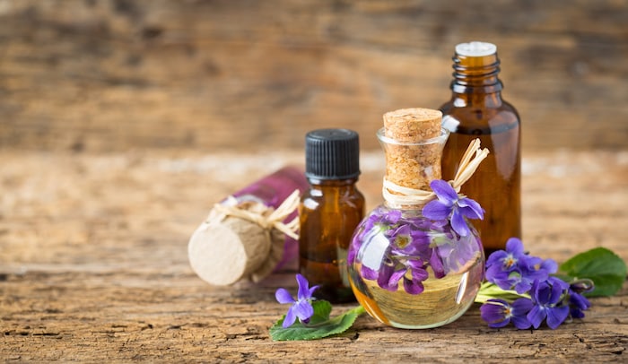 Kombinieren Sie beim Riechtraining möglichst unterschiedliche Aromastoffe.