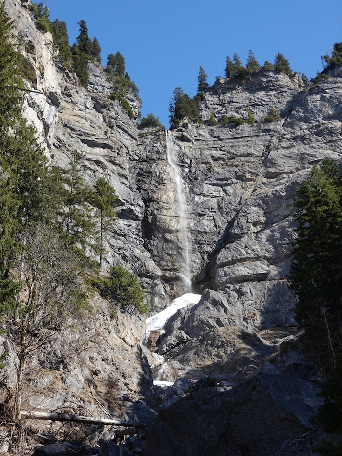 Beeindruckend: Der Mason-Wasserfall zählt mit seinen 80 Metern Fallhöhe zu den höchsten in ganz ...