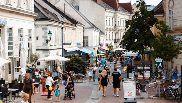 Hardly any empty stores in Mödling town center. This is made possible by dedicated city marketing. (Bild: Stadtgemeinde Mödling)