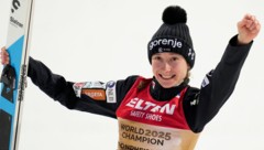 Nika Prevc (Bild: AP/Matthias Schrader)