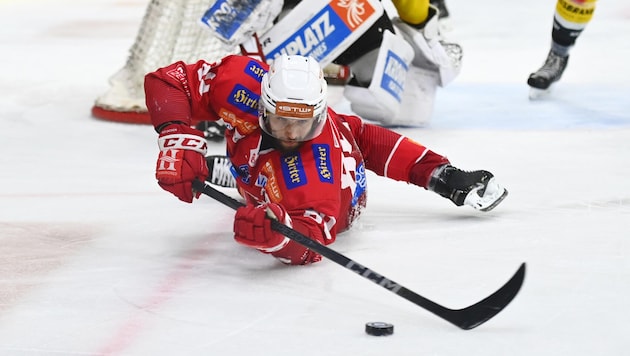 The KAC put out feelers for a match puck in the quarter-final series in Bruneck. (Bild: Pessentheiner Florian)