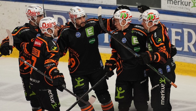 In Graz, the team wants to celebrate advancing to the semi-finals on Friday evening. (Bild: Pail Sepp)