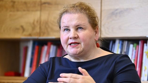 Die neue Sozial- und Gesundheitsministerin Korinna Schumann (Bild: APA/HANS KLAUS TECHT)