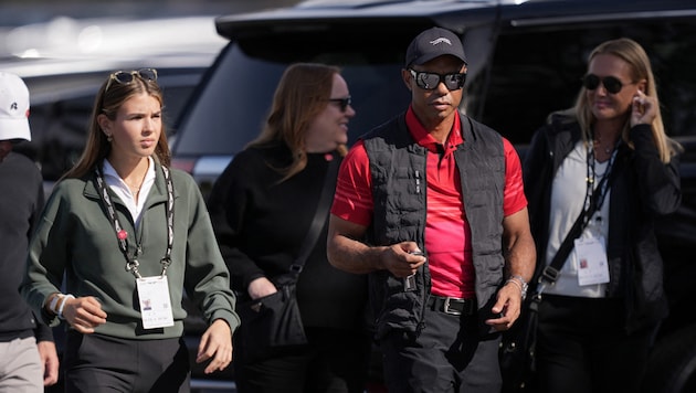 Tiger Woods and Vanessa (right) were spotted together at a golf tournament back in February. Trump's granddaughter Kai was also there. (Bild: APA/Getty Images via AFP/GETTY IMAGES/Michael Owens)